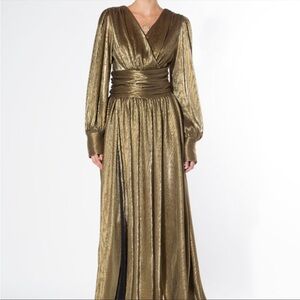 ✨Metallic Gold Maxi long sleeve formal  dress ✨